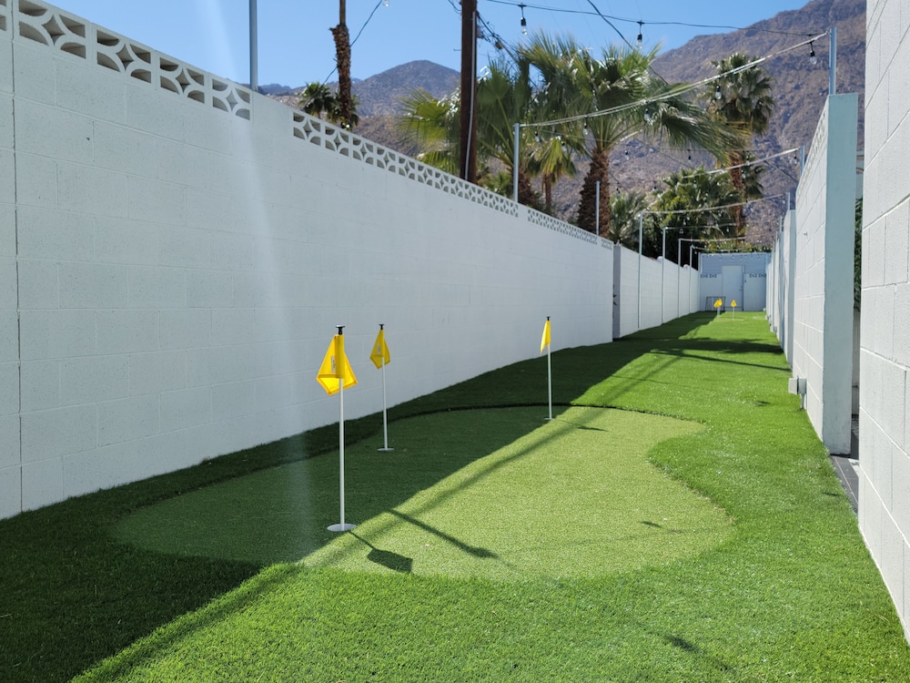 BelleVue Oasis Palm Springs Adults Only - photo 37