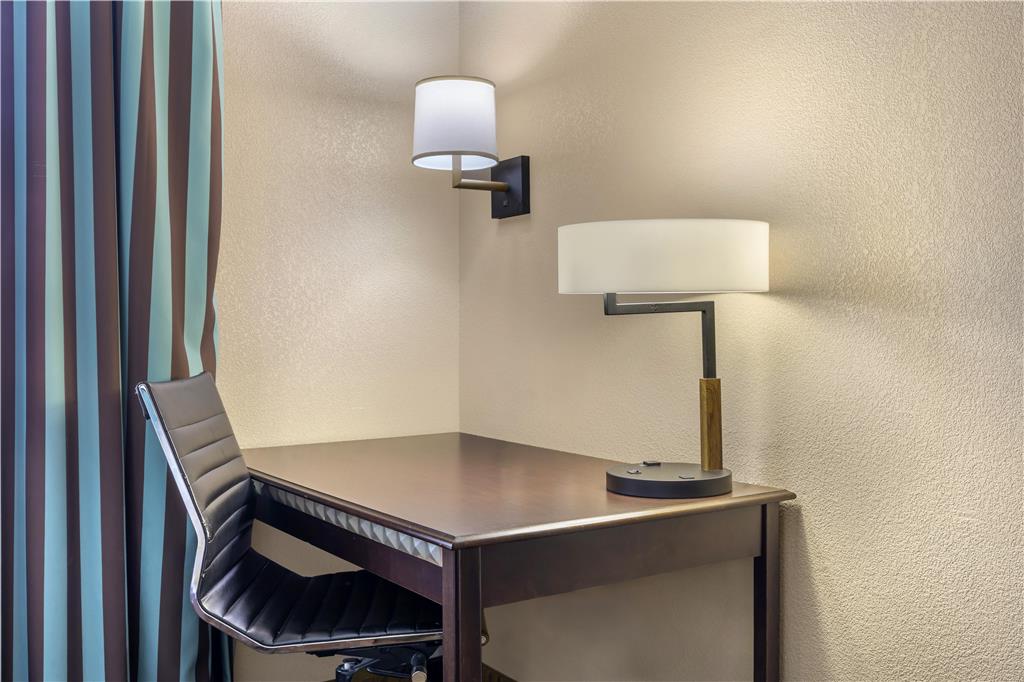 Best Western Mineola Inn - photo 15