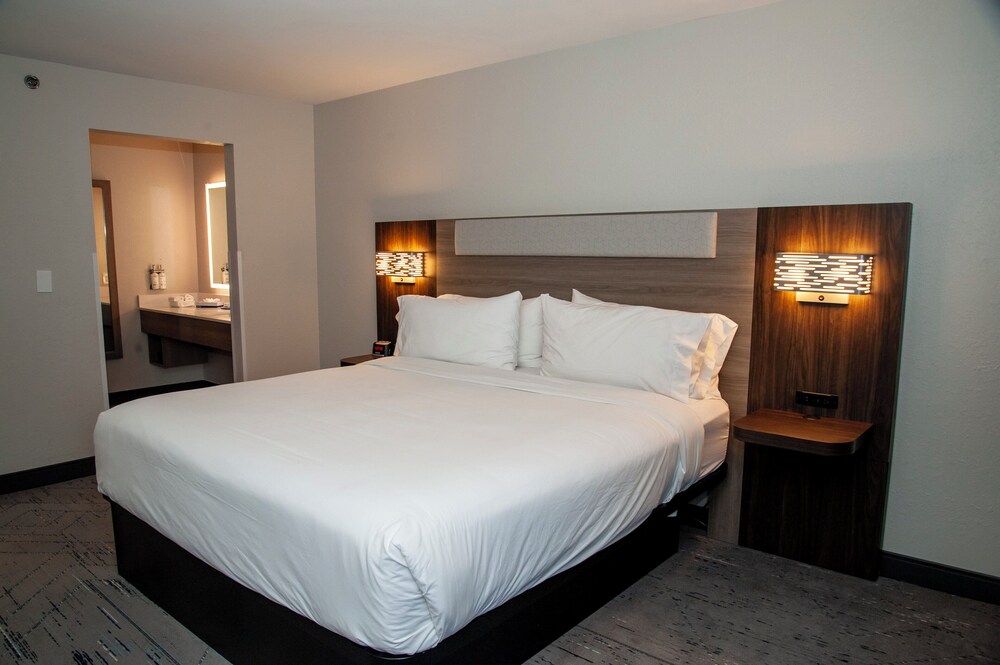 Holiday Inn Express Airport Tucson by IHG - photo 7