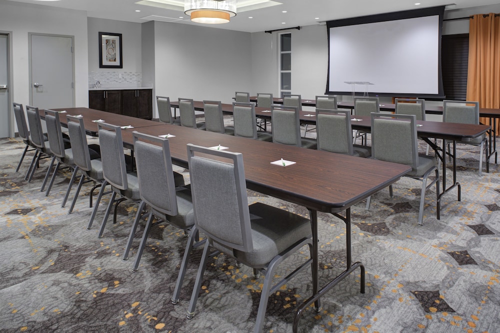 Holiday Inn Windsor Wine Country by IHG - photo 26