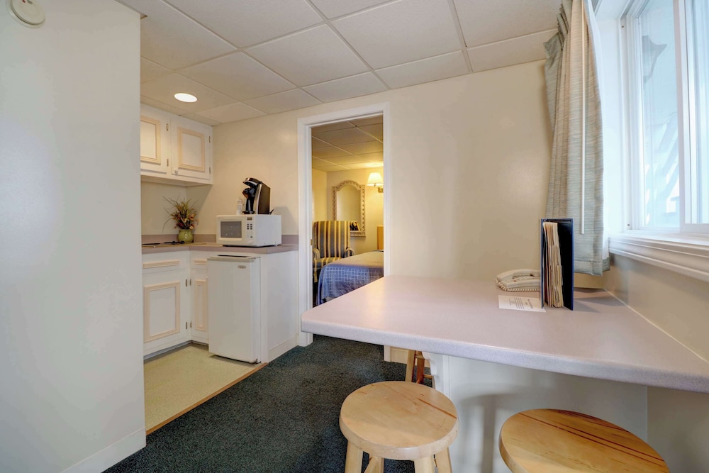 Sea View Inn - photo 45