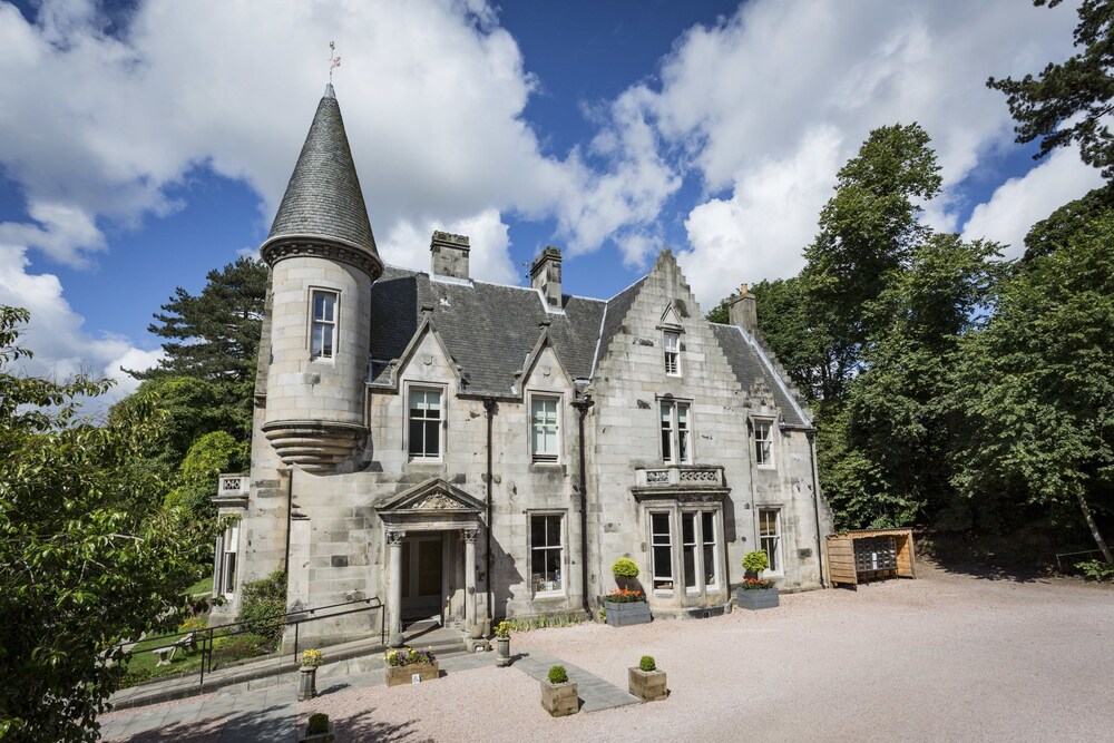 Taypark Estate — 4-Star Luxury Hotel in Dundee, United Kingdom
