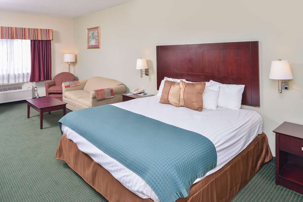 Americas Best Value Inn Wiggins - photo 12