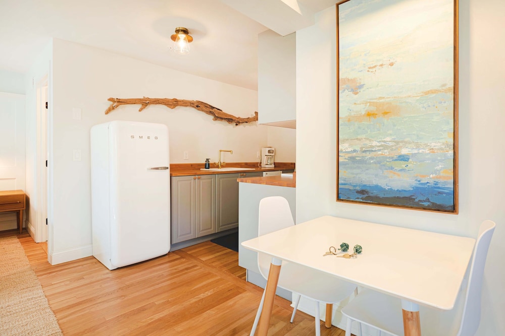 Great Island Inn: A Boutique Apartment Hotel - photo 27