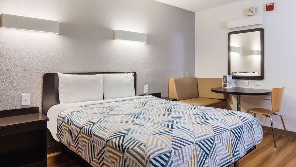 Motel 6 Addison TX Dallas - photo 20