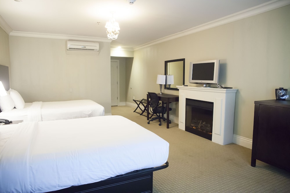 Niagara Crossing Hotel & Spa - photo 7