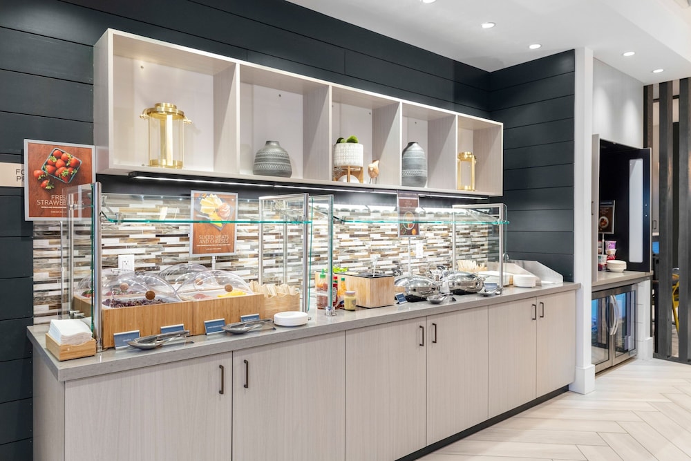 SpringHill Suites by Marriott Great Falls - photo 17