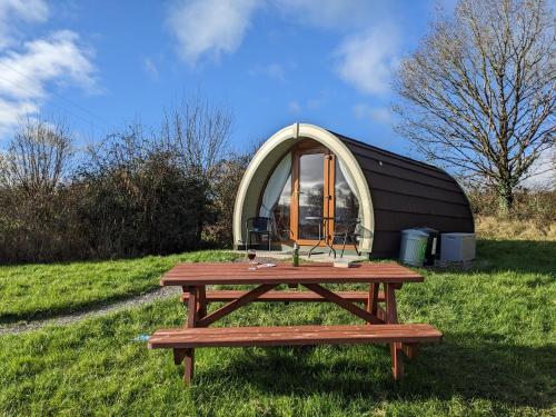 Rose Glamping pod - last minute hotel in Enniskillen