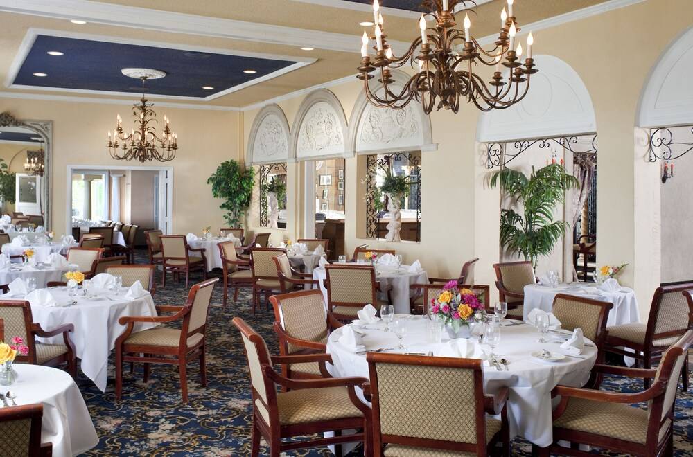 Club Continental - photo 108