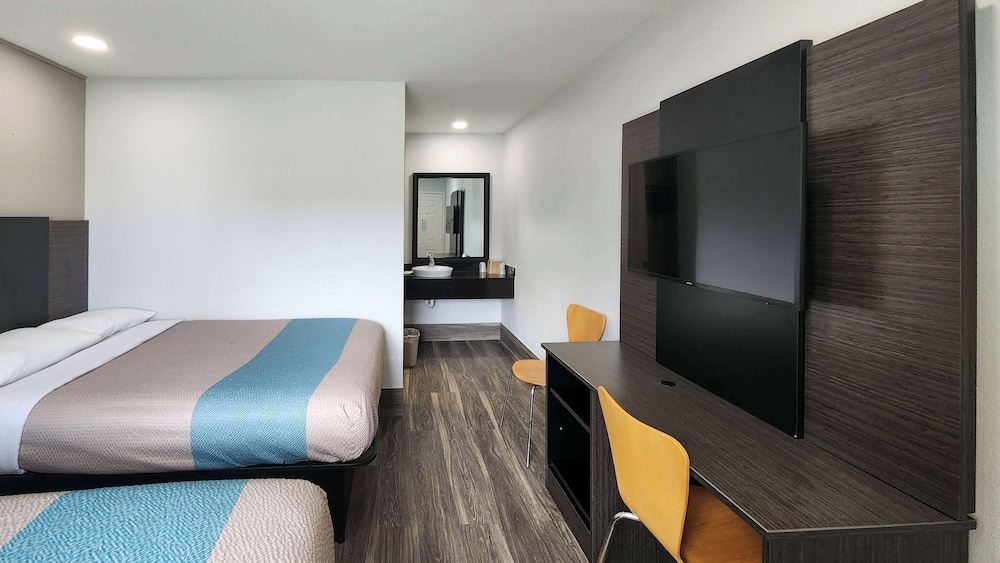 Motel 6 Galveston TX - photo 7