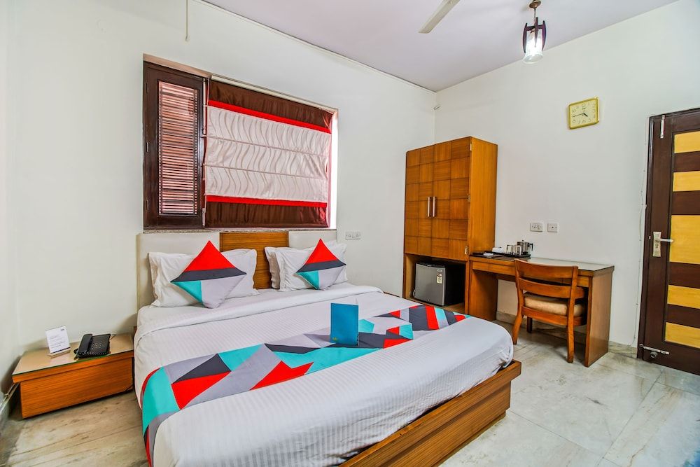FabHotel Anand Villa