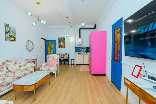 Charming apartment downtown Tbilisi — 4-Star Luxury Hotel in Tbilisi, Georgia