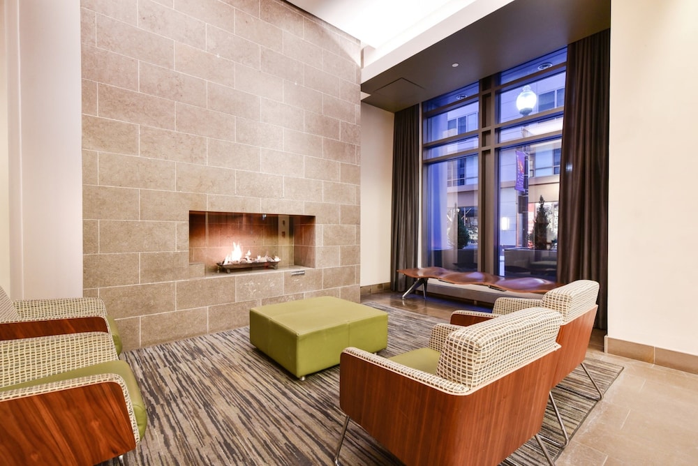 Global Luxury Suites at China Town - photo 4