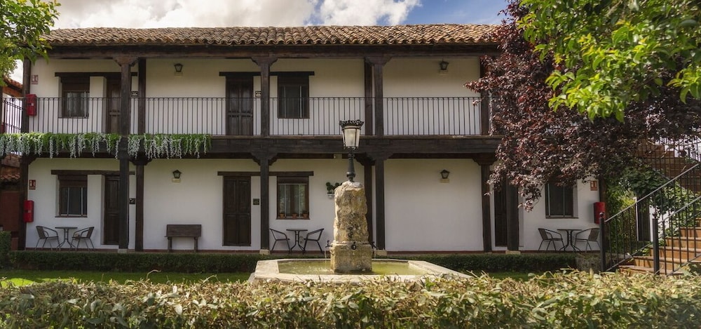 Hospedium Hosteria Rural Isabel La Catolica — Aranda De Duero