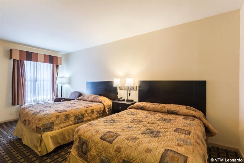 Rodeway Inn University Downtown - photo 42