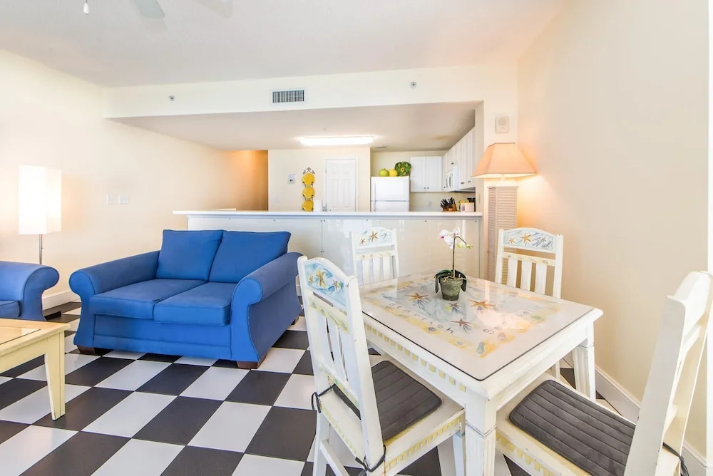 Majestic Beach Towers 1 1615 - photo 17