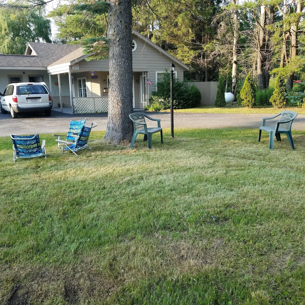 Becket Motel - photo 31