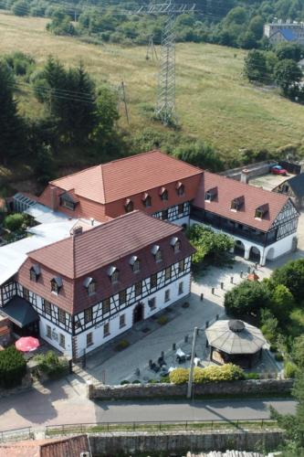 Zajazd Hubert - carbon neutral hotel in Walim