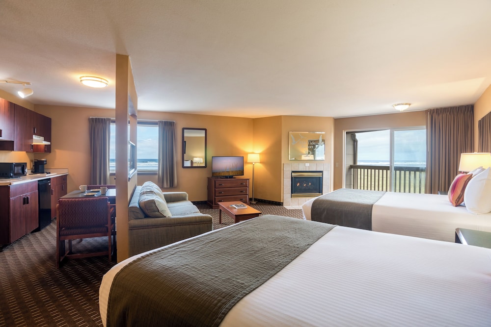 Ebb Tide Oceanfront Inn - photo 42