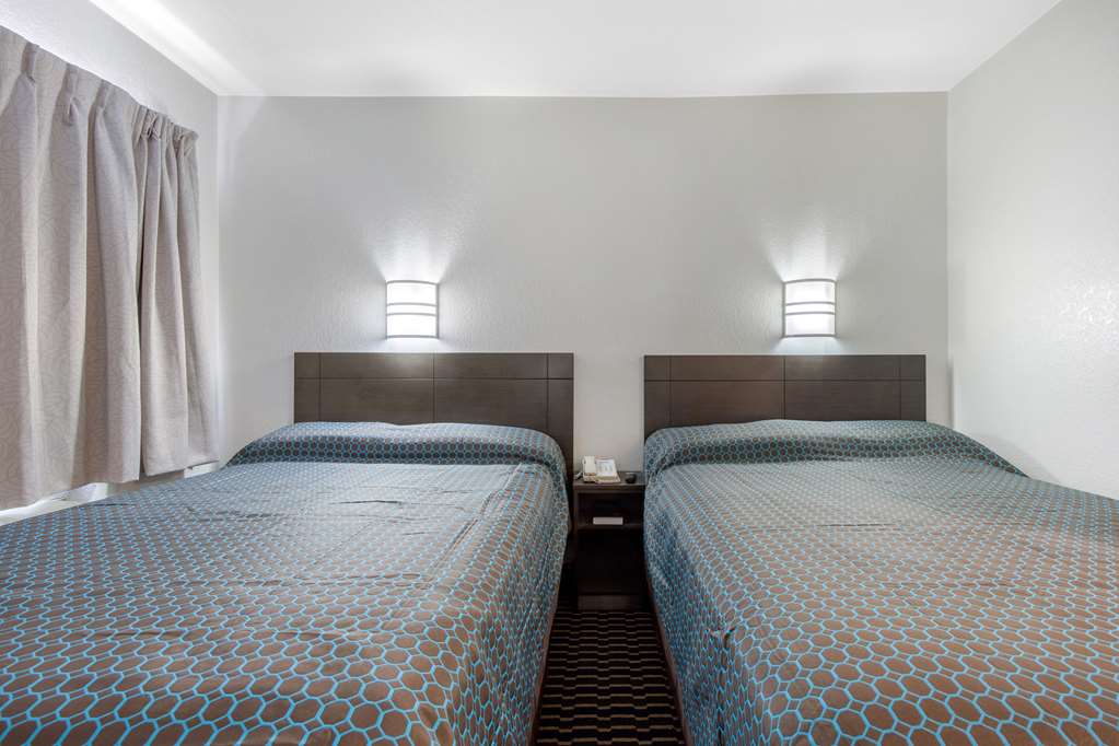 Rodeway Inn Winston Salem Route 52 - photo 19