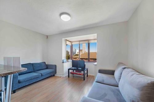 Cotton Avenue Flat Second Floor Sleeps 4 — 4-Star Luxury Hotel in London, United Kingdom