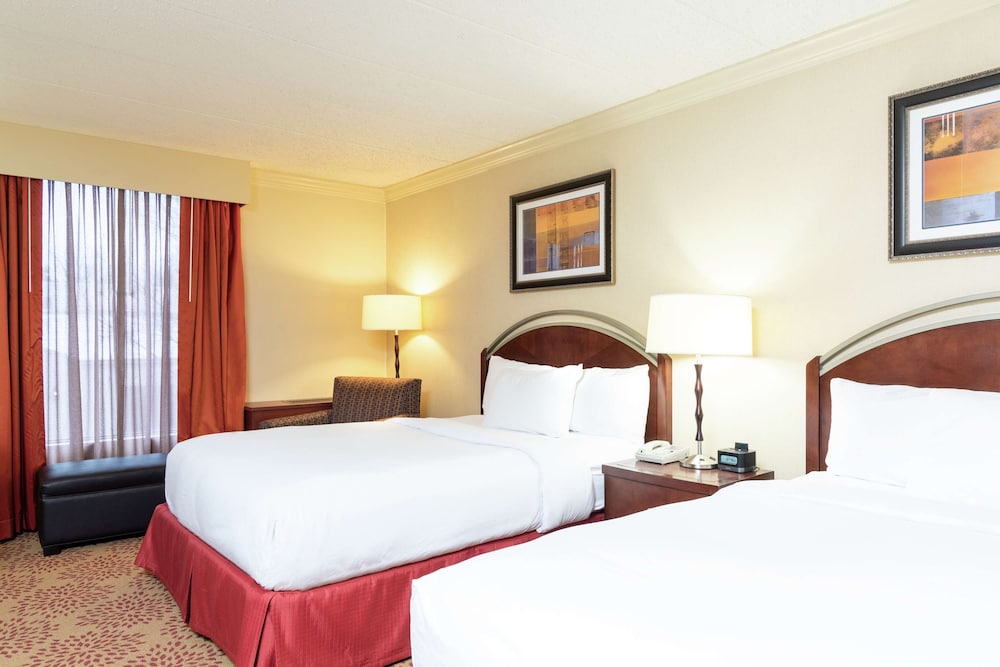 DoubleTree by Hilton Hotel Grand Rapids Airport - photo 19