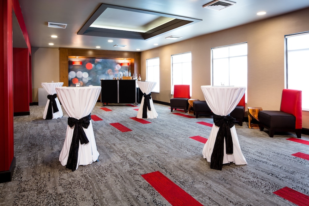 Holiday Inn Milwaukee Riverfront by IHG - photo 37