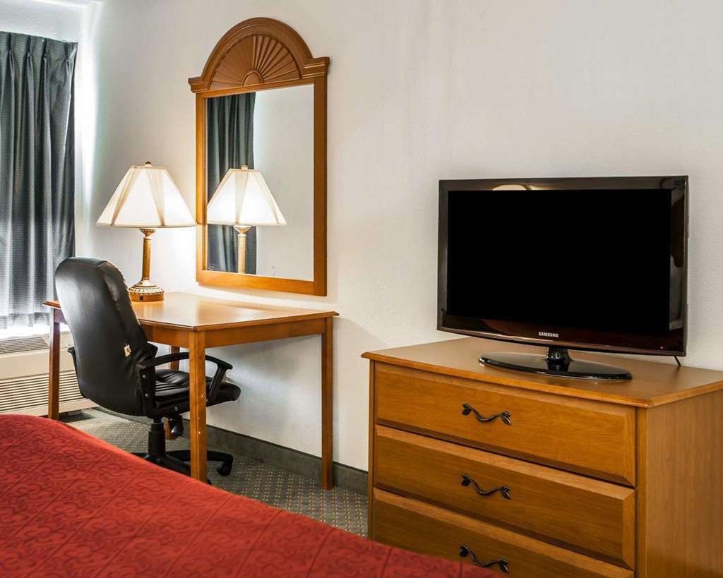 Quality Inn Rochester South - photo 11
