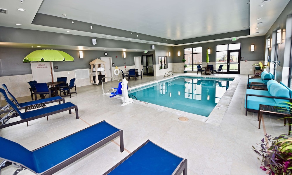 Hampton Inn Kirksville - photo 20
