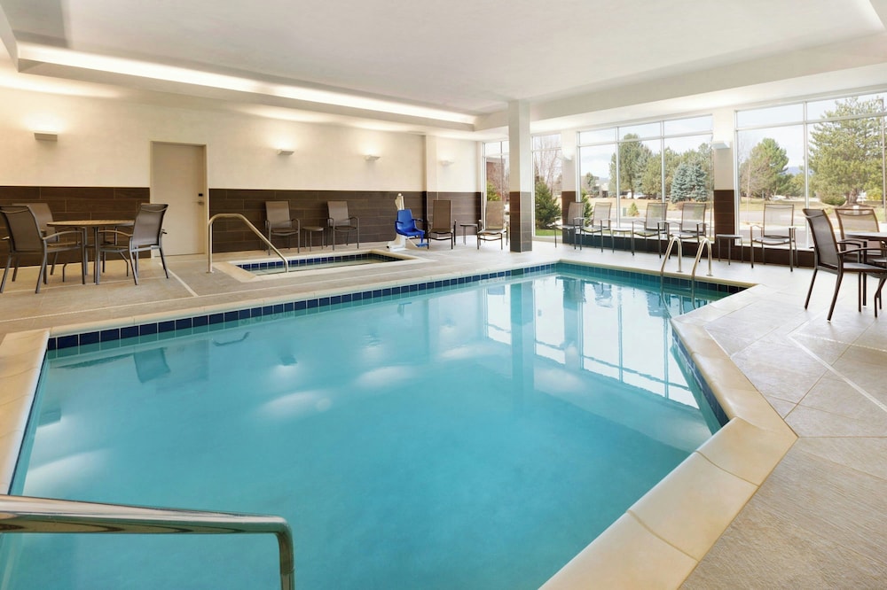 Fairfield Inn & Suites by Marriott Boulder Longmont - photo 17