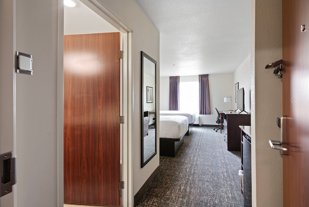 Cobblestone Inn & Suites Yuma - photo 14