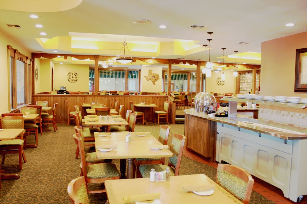 Inn of the Hills Resort and Conference Center - photo 24