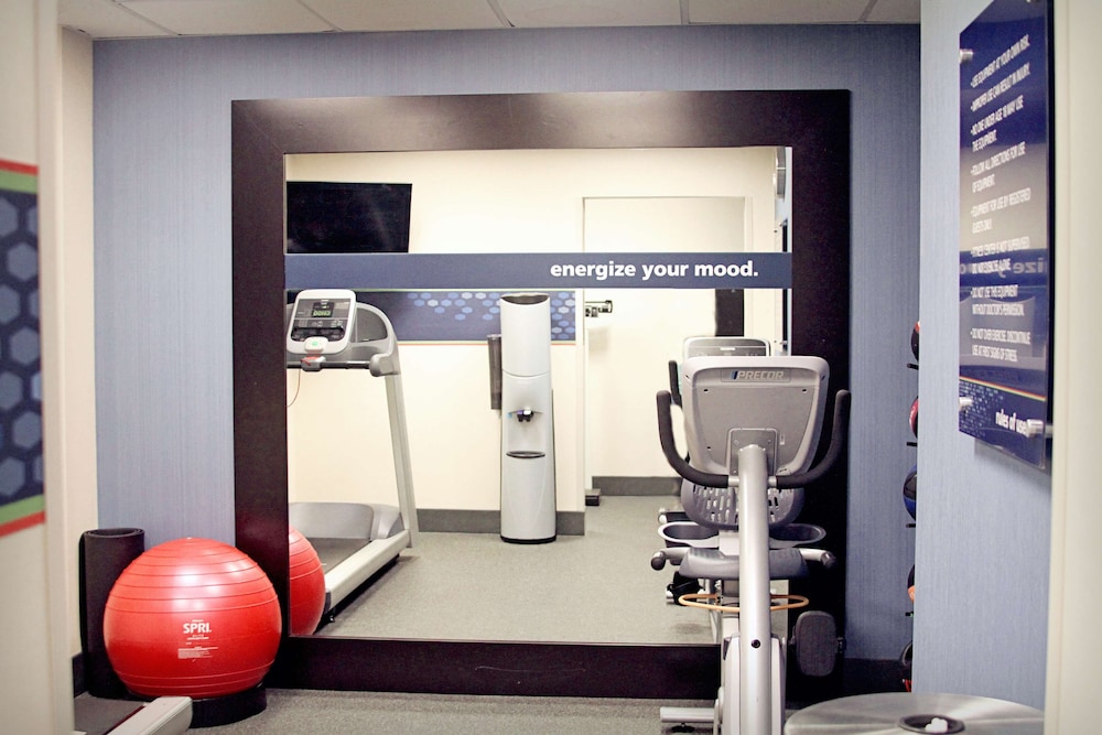 Hampton Inn Tampa Rocky Point Airport - photo 16