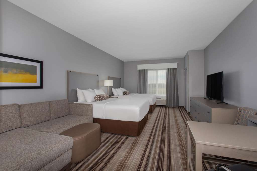 Hawthorn Suites By Wyndham Loveland - photo 10