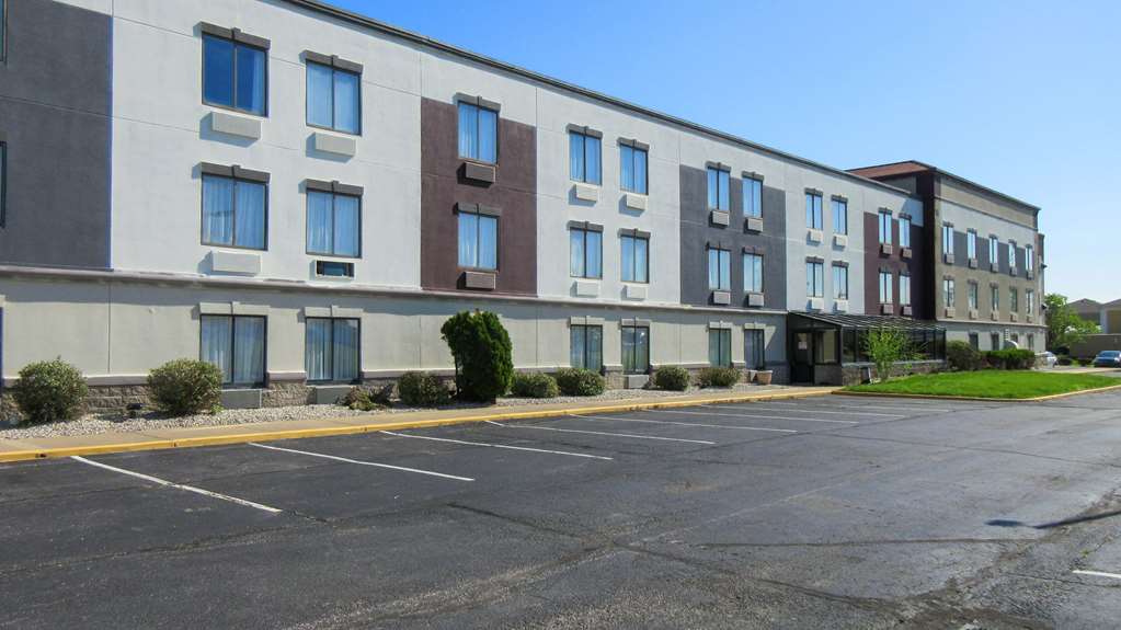 SureStay Plus Hotel by Best Western Evansville - photo 2