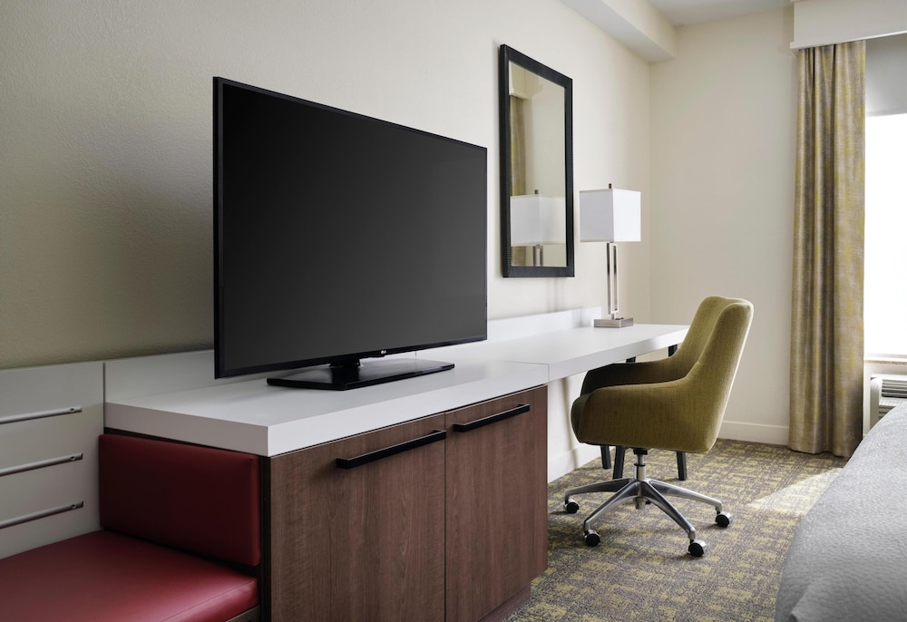 Hilton Garden Inn Meridian - photo 8