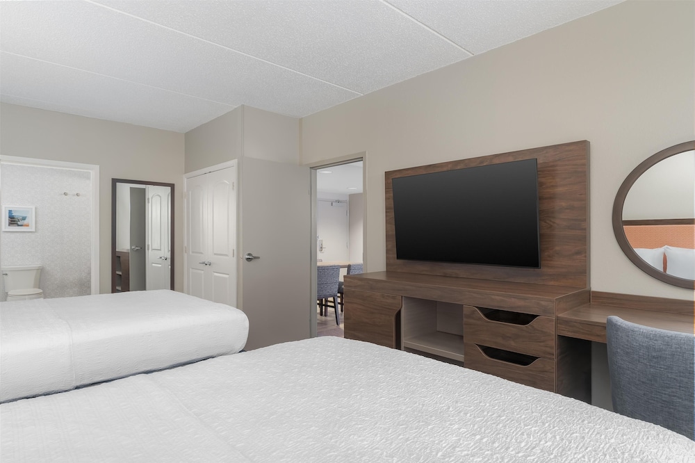 Hampton Inn Altoona — Altoona — photo 5