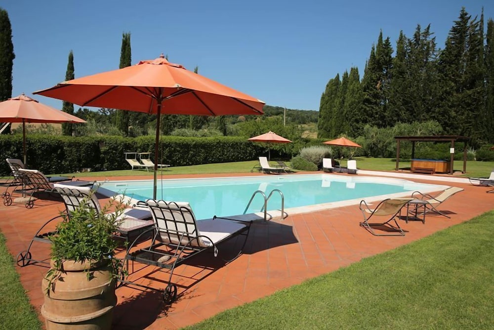 Ghiaccio Bosco — 4-Star Luxury Hotel in Capalbio, Italy