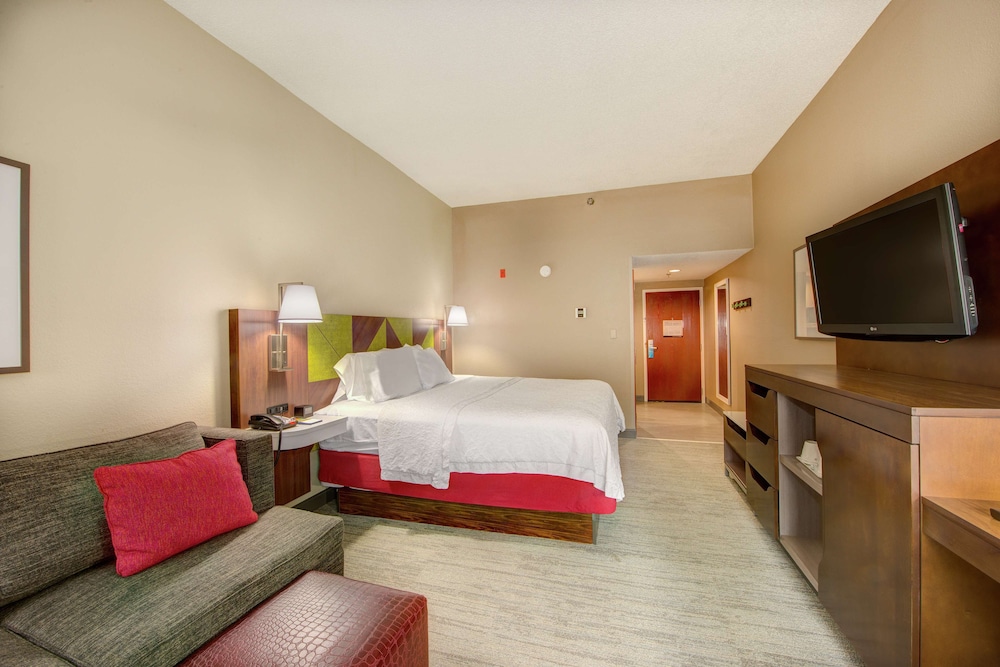 Hampton Inn Gaffney - photo 12