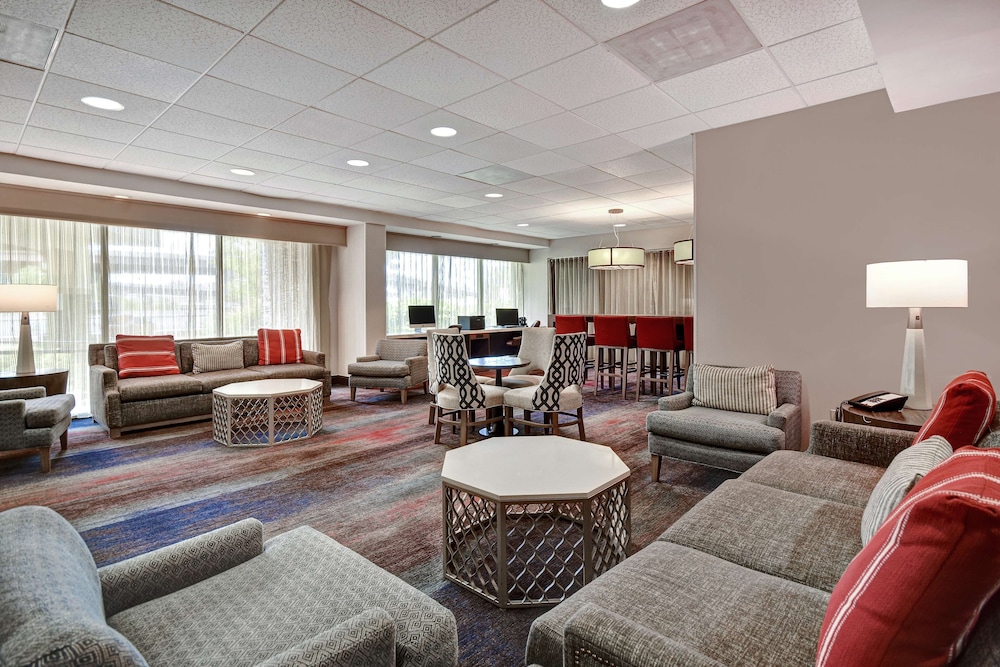Hampton Inn & Suites Alexandria Old Town Area South - photo 5