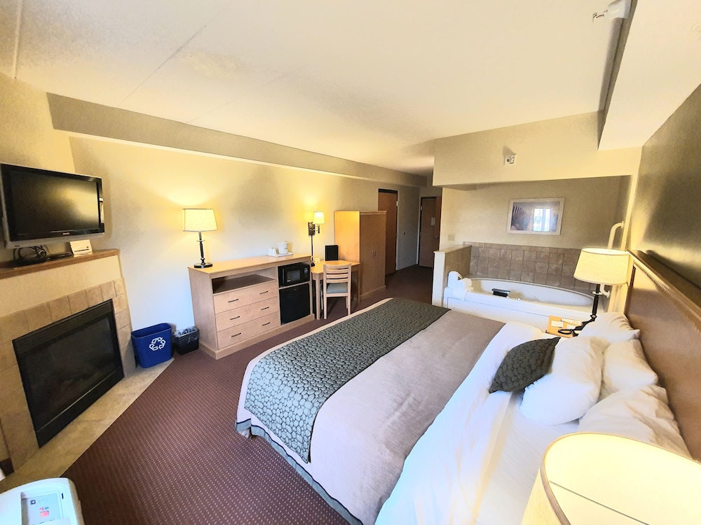 AmeriVu Inn & Suites Waconia - photo 15