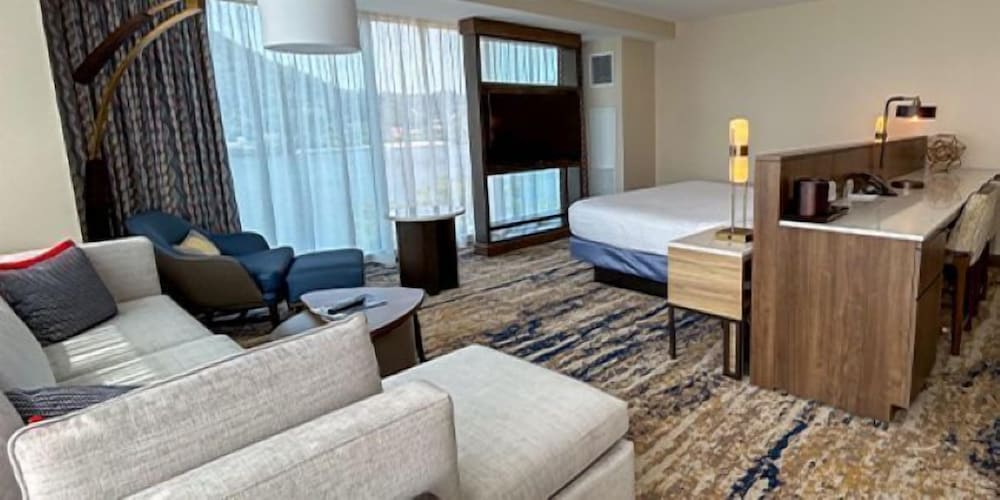 The Landing Hotel at Rivers Casino Pittsburgh - photo 26
