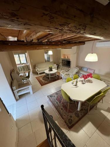 Traditional Maisonette Just 15 From Kalamata — Messini