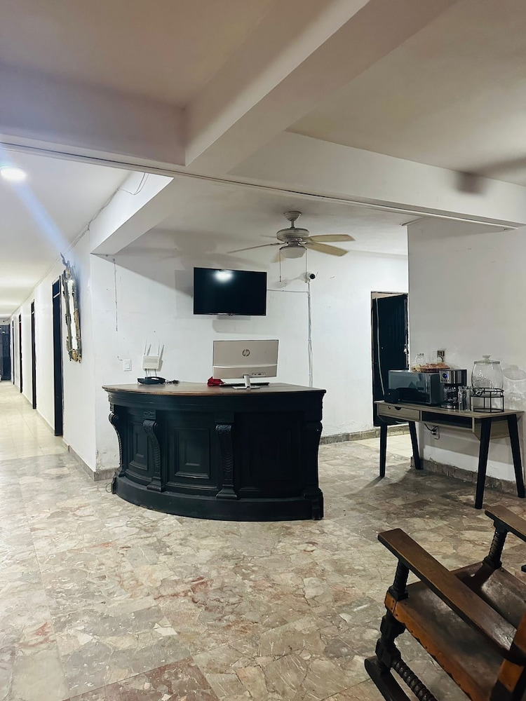 Hotel Santa Barbara — Huichapan — photo 2