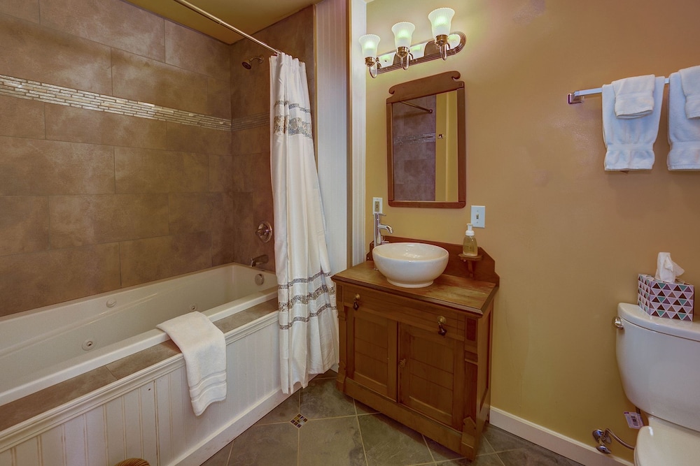 Carlisle Garden Suites - photo 53