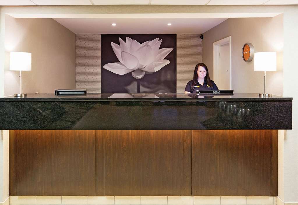 La Quinta Inn by Wyndham Oshkosh - photo 8