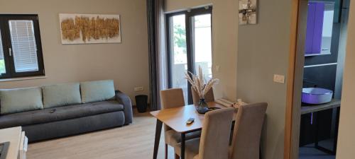 Spacious modern apartment — 4-Star Luxury Hotel in Biograd Na Moru, Croatia