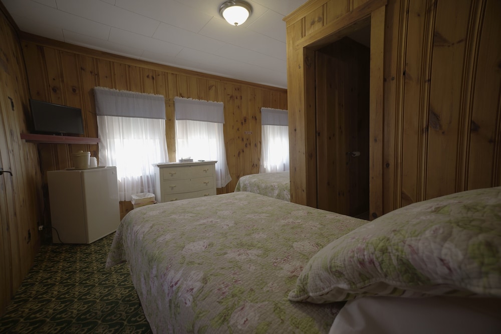 Betty Doon Hotel - photo 71