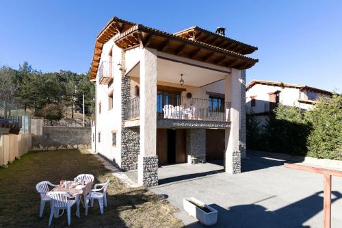 Casa Rural Saura — 4-Star Luxury Hotel in Alcala De La Selva, Spain