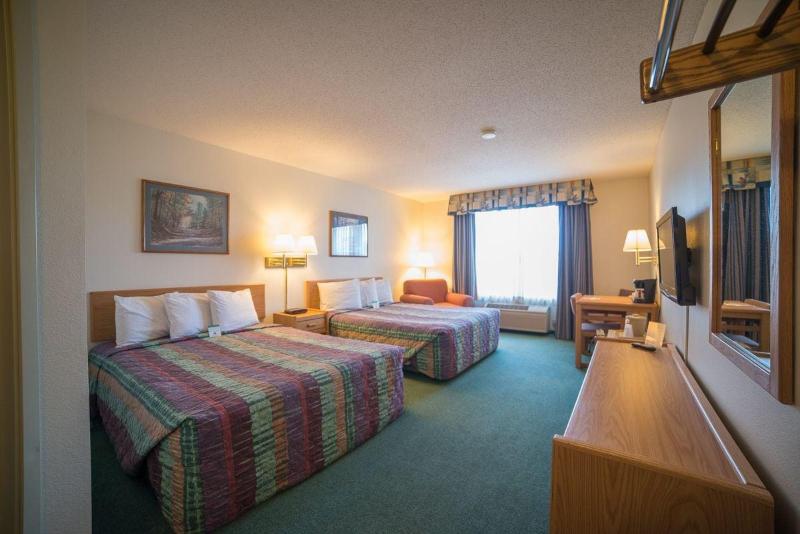 River Valley Inn & Suites - photo 17